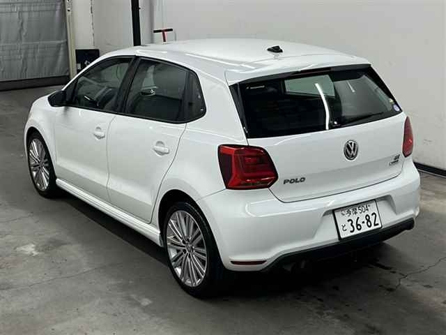 VOLKSWAGEN POLO 2017