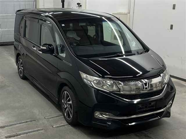 HONDA STEP WAGON 2015