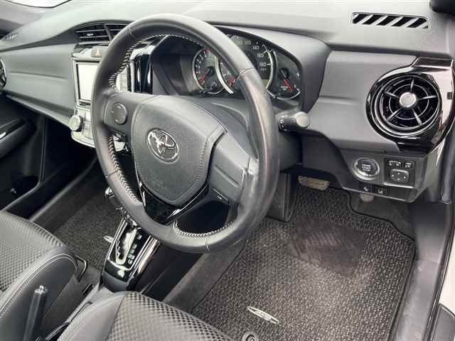 TOYOTA COROLLA AXIO 2016