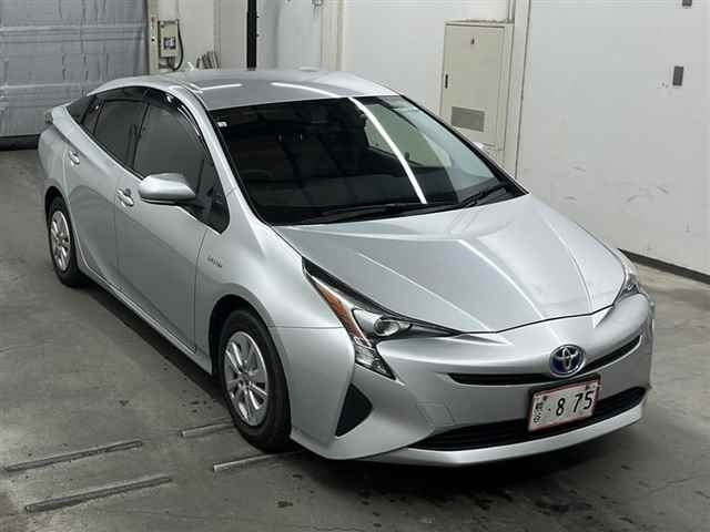 TOYOTA PRIUS 2018