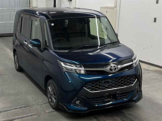 TOYOTA TANK 2018