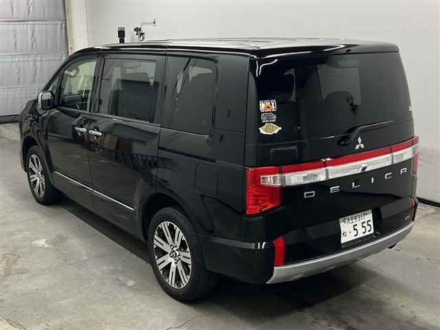 MITSUBISHI DELICA D5 2021