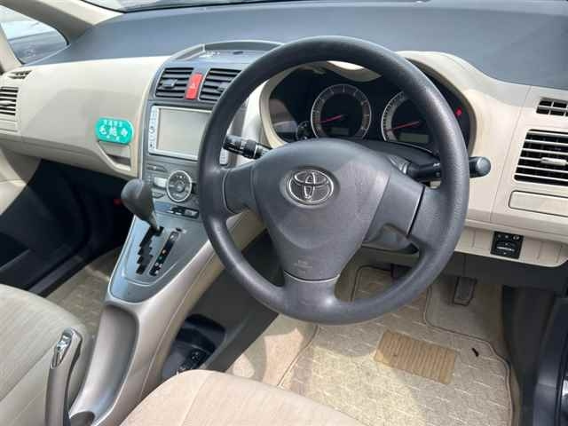 TOYOTA AURIS 2009