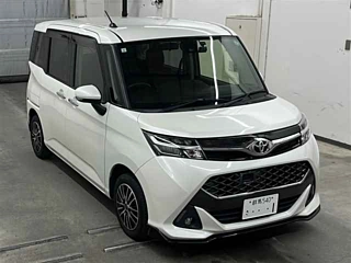 TOYOTA TANK 2017