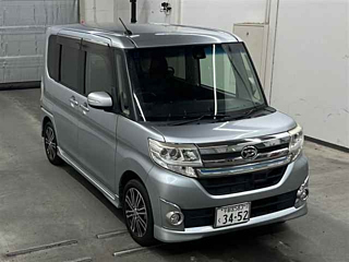 DAIHATSU TANTO 2015