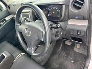 TOYOTA PIXIS SPACE 2012