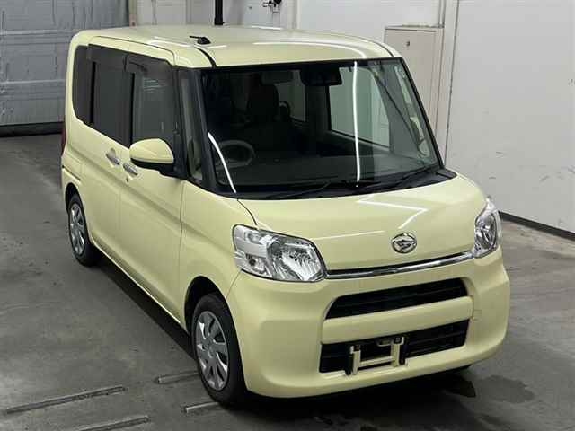 DAIHATSU TANTO 2018