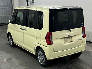 DAIHATSU TANTO 2018