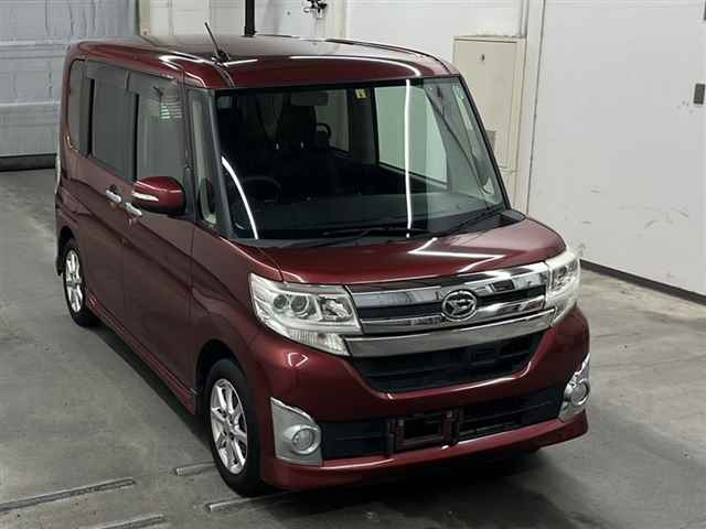 DAIHATSU TANTO 2014