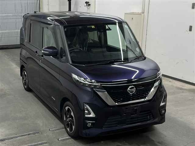 NISSAN ROOX 2020