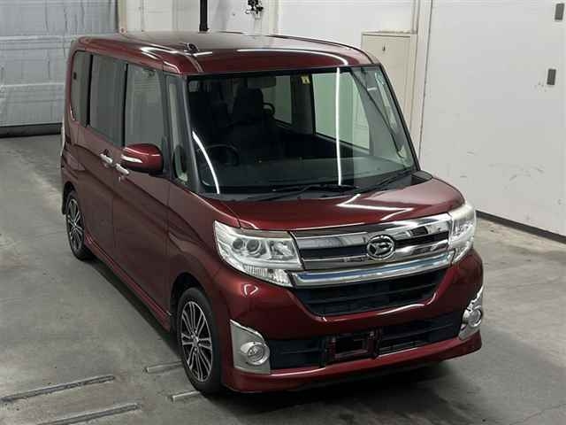 DAIHATSU TANTO 2014