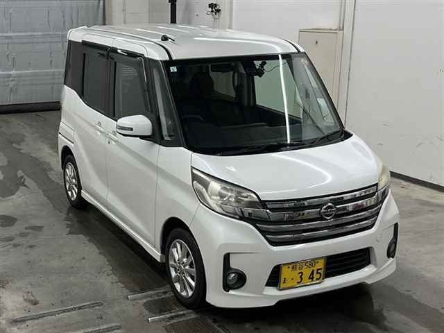 NISSAN DAYZ ROOX 2015