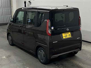 NISSAN ROOX 2023