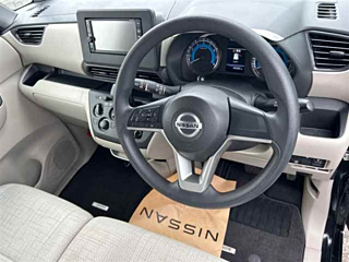 NISSAN ROOX 2021