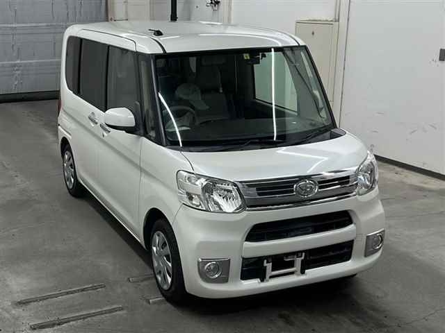 DAIHATSU TANTO 2014