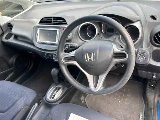 HONDA FIT 2010