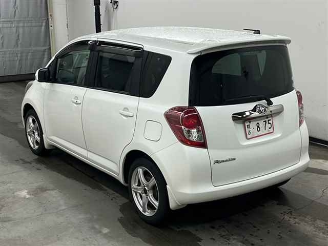 TOYOTA RACTIS 2010