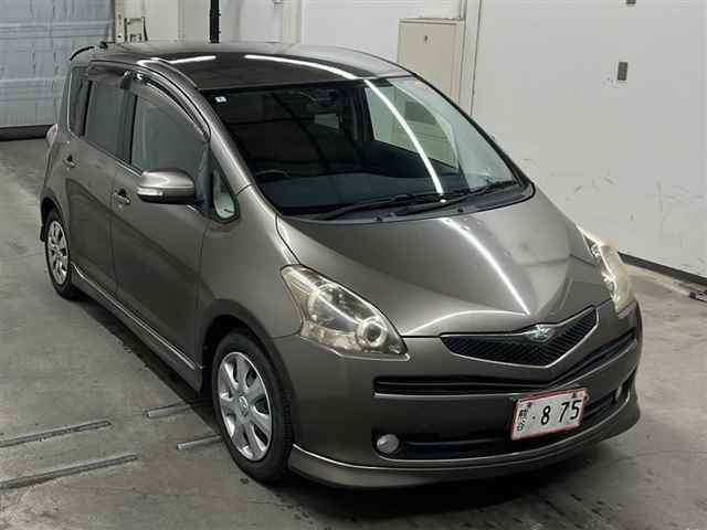 TOYOTA RACTIS 2010