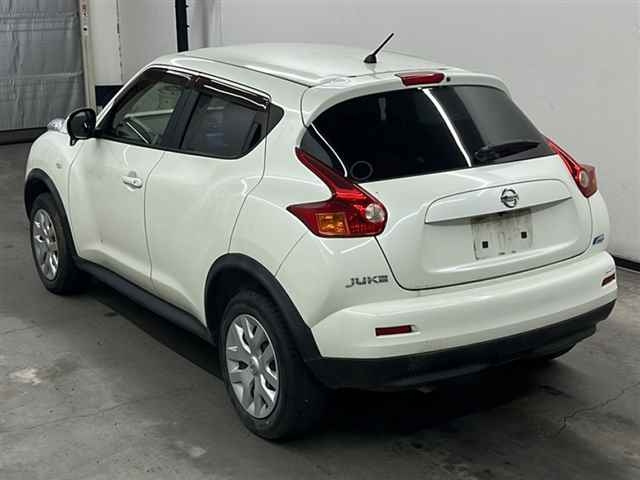 NISSAN JUKE 2012