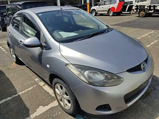 MAZDA DEMIO 2010