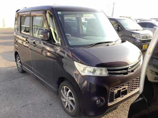 NISSAN ROOX 2010