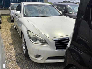 NISSAN FUGA 2010