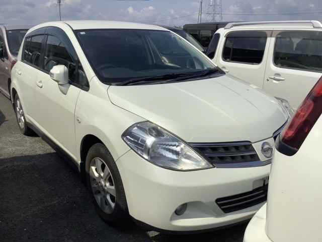 NISSAN TIIDA 2012