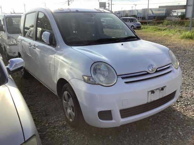 TOYOTA SIENTA 2012