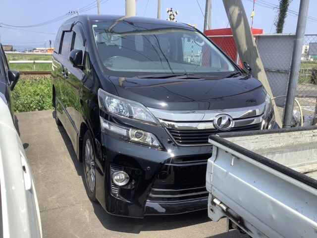 TOYOTA VELLFIRE 2013