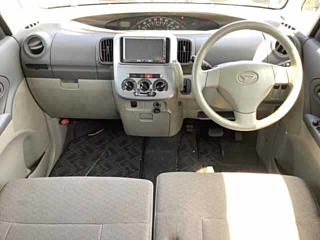 DAIHATSU TANTO 2011