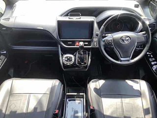 TOYOTA VOXY 2018
