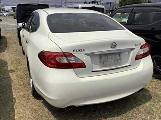 NISSAN FUGA 2010