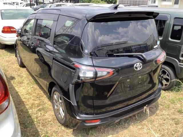 TOYOTA SIENTA 2016