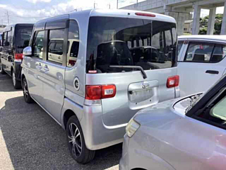 DAIHATSU TANTO 2011
