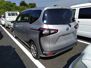 TOYOTA SIENTA 2016