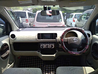 TOYOTA PASSO 2010