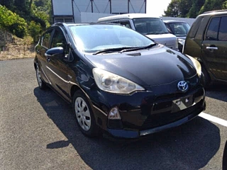 TOYOTA AQUA 2013