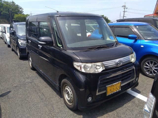 DAIHATSU TANTO 2011