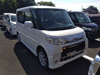 DAIHATSU TANTO 2012