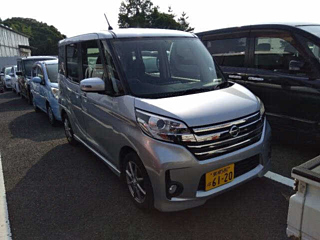 NISSAN ROOX 2014