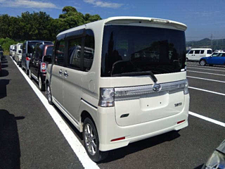 DAIHATSU TANTO 2012