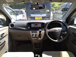 DAIHATSU MIRA E S 2012
