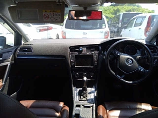 VOLKSWAGEN GOLF 2014