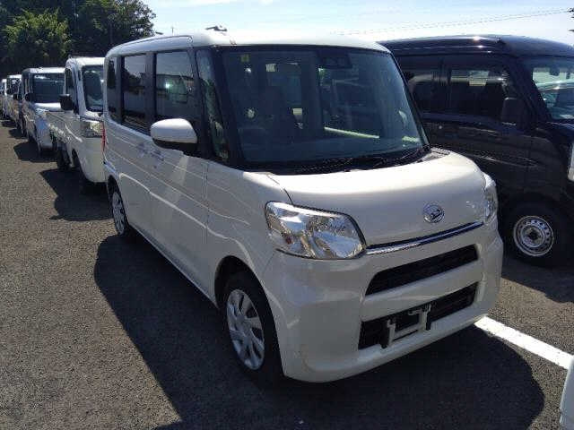 DAIHATSU TANTO 2018