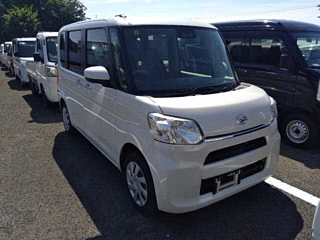 DAIHATSU TANTO 2018