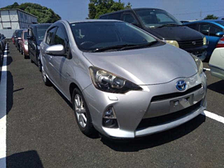 TOYOTA AQUA 2013