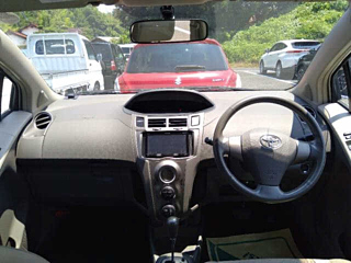 TOYOTA VITZ 2008