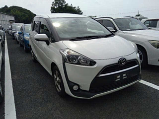 TOYOTA SIENTA 2016