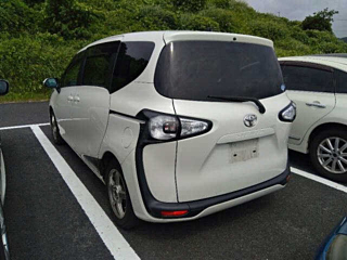 TOYOTA SIENTA 2016