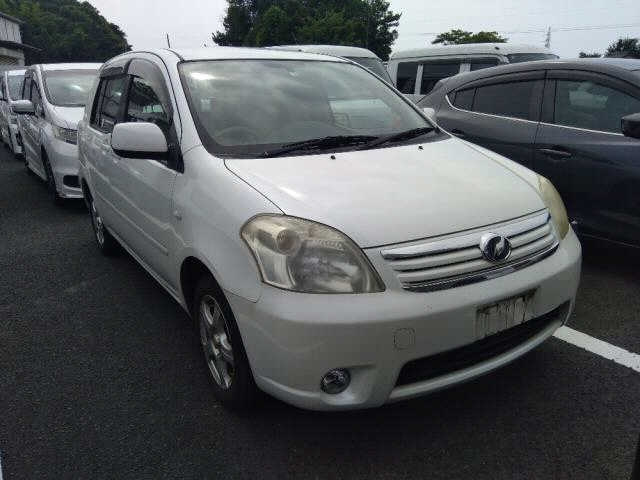 TOYOTA RAUM 2008
